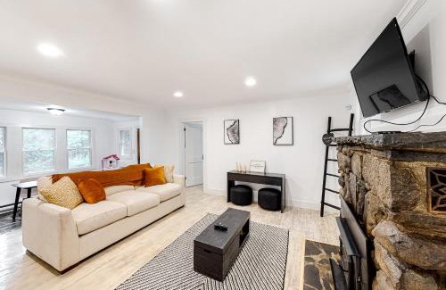 Canadensis Casa | Forestside Lodge