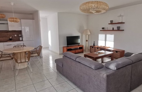 Alenya Villa | Agradable casa con piscina a 5 minutos del mar y el golf