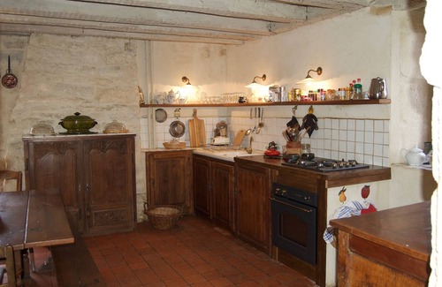 Nesle-et-Massoult Casa | casa histórica del siglo 13 en Borgoña, capacidad de 7 personas