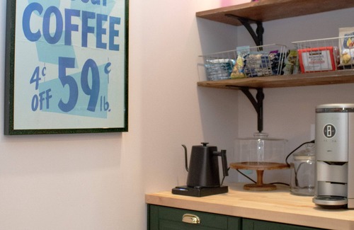 Tamaqua Casa | Former Furniture Factory now Boutique Hotel with all new modern amenities!