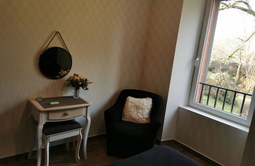 Naucelle Casa | Former mill workshop, converted into a ground-floor apartment.