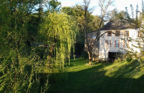 Naucelle Casa | Former mill workshop, converted into a ground-floor apartment.