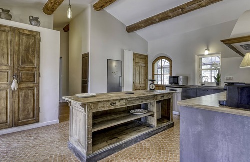 Lauris Casa | Former sheepfold in the heart of nature at Lauris le Mas des Redelles