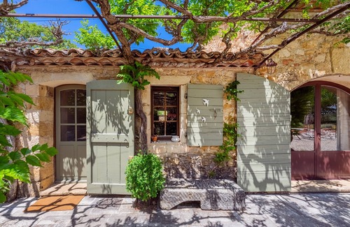 Lauris Casa | Former sheepfold in the heart of nature at Lauris le Mas des Redelles