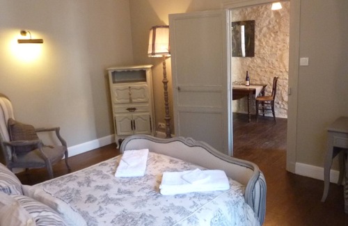 La Trimouille Casa | Un antiguo hotel - Ahora un encantador grupo-estancia Maison d'Hôte para hasta 30 personas