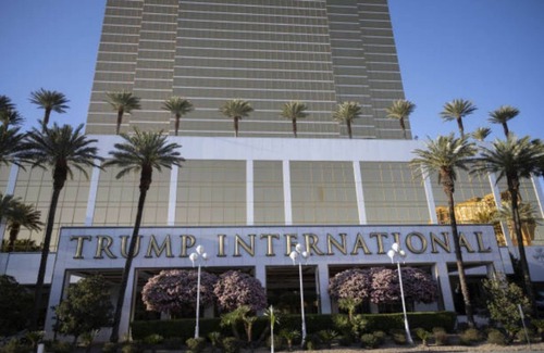 Las Vegas Apartamento | Formula One Racing, Nov. 16-18th, 2023, is a Five Minute Drive!