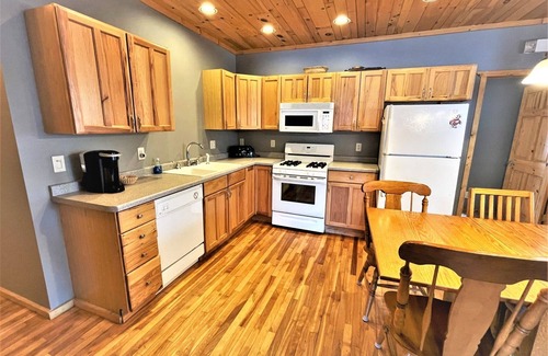 Butternut Cabina | Fort Flambeau on the Flowage! | 8 Bed, 2 Bath