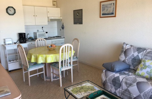 Fort-Mahon-Plage Apartamento | Fort-Mahon-Plage: Apartamento acogedor cerca del mar, admite mascotas, estacionamiento privado