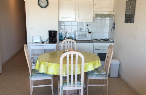 Fort-Mahon-Plage Apartamento | Fort-Mahon-Plage: Apartamento acogedor cerca del mar, admite mascotas, estacionamiento privado