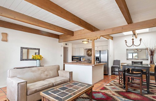 Northeast Santa Fe Apartamento | Fort Marcy Hotel Suites by All Seasons Resort Lodging