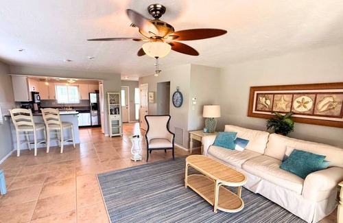 South Island Casa | Fort Myers Beach 2 Bedroom 2 Bathroom Home