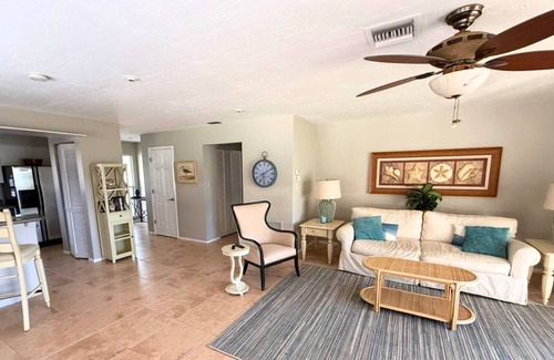 South Island Casa | Fort Myers Beach 2 Bedroom 2 Bathroom Home