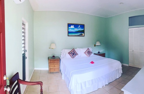 Daseys Complejo | Fort Recovery Beachfront Villa and Suites Hotel luxury 1BR