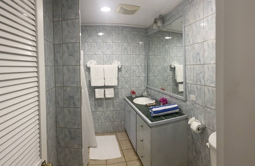 Daseys Complejo | Fort Recovery Beachfront Villa and Suites Hotel luxury 1BR