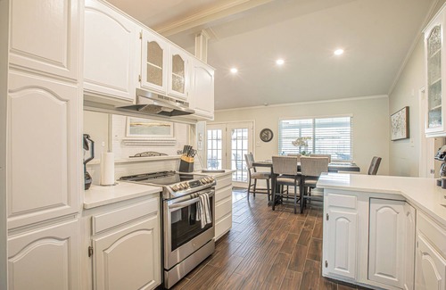 Summerfields Casa | Fort Worth* Pool* Hot Tub*Arcade*King Bed