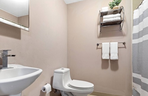Old San Juan Apartamento | Fortaleza Suite 1B at Old San Juan