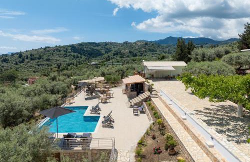 Kariotai Casa | FORTI RETREAT