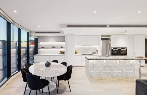 Fortitude Valley Apartamento | Fortitude Valley 3-Bed, Top Floor + Bridge View