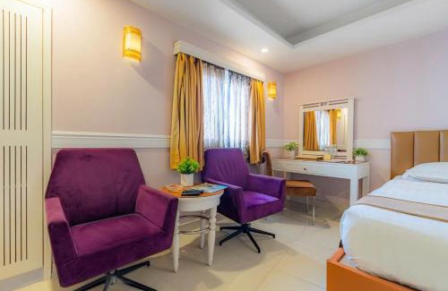 District 5 Hotel | Fortune 1127 - Central Hotel