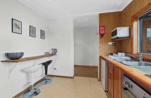 Lindisfarne Cabaña | Forty South Cottage A Secluded Waterside Getaway