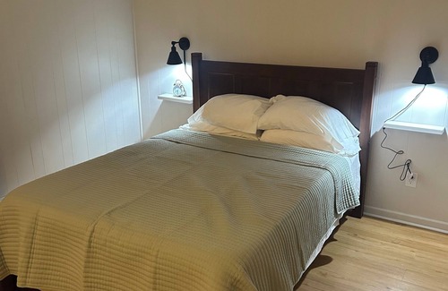 Banner Elk Otro | Foscoe farnhouse, walking distance to Grandfather Winery, Watauga River access.