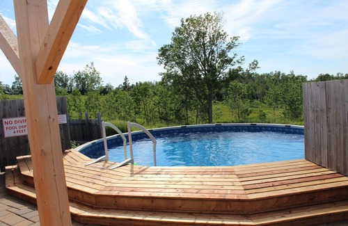 Egerton Apartamento | Fossil Farms - Stay, Relax and Dine with Us