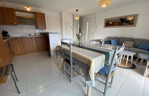 Fouesnant Apartamento | Fouesnant Beg Meil, duplex in the heart of the village, 450 m from the beach