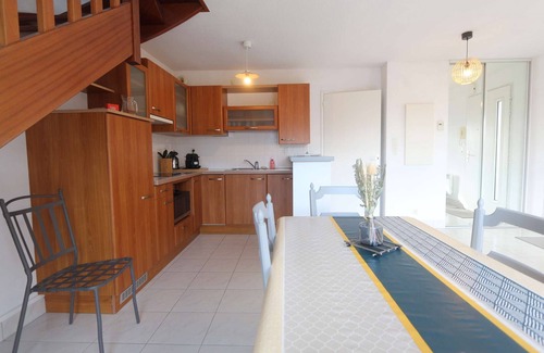 Fouesnant Apartamento | Fouesnant Beg Meil, duplex in the heart of the village, 450 m from the beach