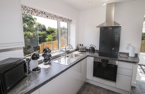 Loftus Casa | FOULSYKE FARM BUNGALOW, pet friendly, with a garden in Loftus