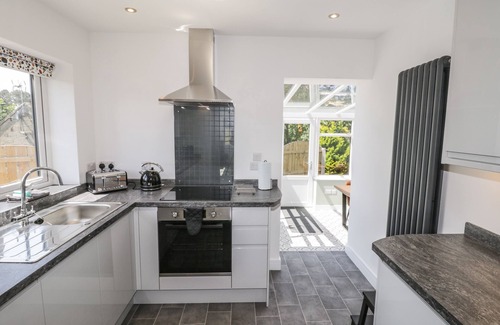 Loftus Casa | FOULSYKE FARM BUNGALOW, pet friendly, with a garden in Loftus