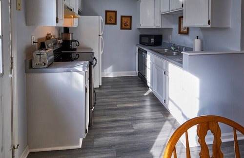 Cedar Bluff Casa | This townhouse is a 2 bedroom(s), 2 bathrooms, located in Knoxville, TN.