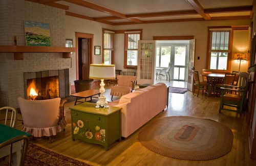 Lake Leelanau Complejo | Fountain Point - Brown Cottage