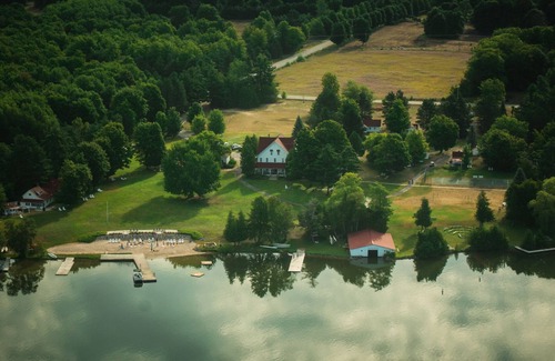 Lake Leelanau Complejo | Fountain Point - Hotel Room 8