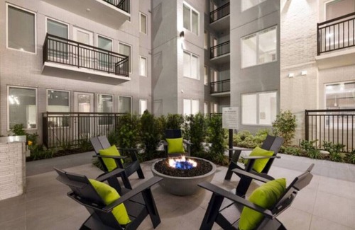 The Galleria Apartamento | Fountain View 2B/2B Luxury Apt Near Galleria