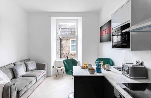 Rothesay Apartamento | Fountain View Apartment- Pet Friendly Apartment