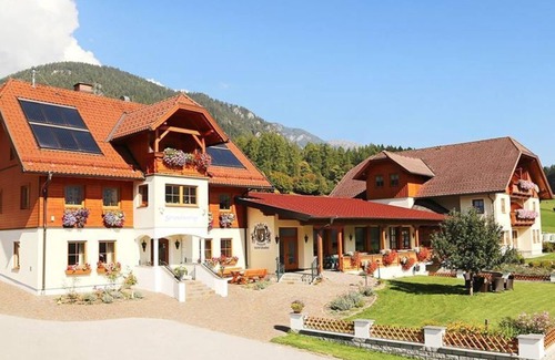 Haus Otro | Four-bed room with shower, WC - Grundnerhof