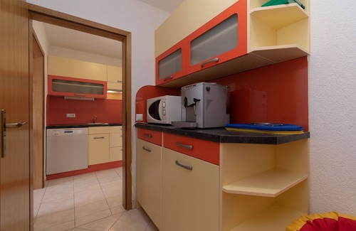 Klenovica Apartamento | Apartamento de cuatro habitaciones con terraza y vista al mar Klenovica, Novi Vinodolski (A-20556-a)