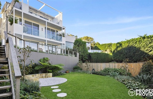 Mosman Casa | Four bedroom harbour front home in Mosman!