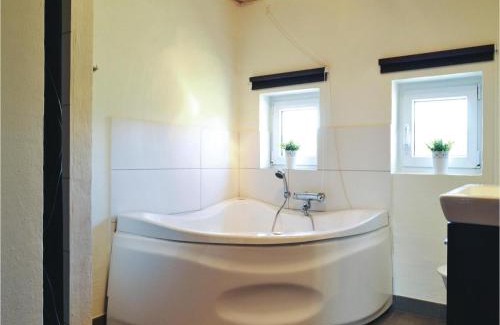 Argab Casa | Four-Bedroom Holiday Home In Hvide Sande