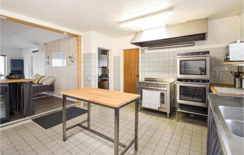 Middelfart Casa | Four-Bedroom Holiday Home In Brenderup Fyn