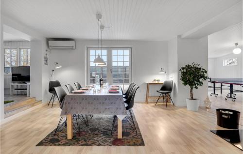 Hasmark Strand Casa | Four-Bedroom Holiday Home In Otterup