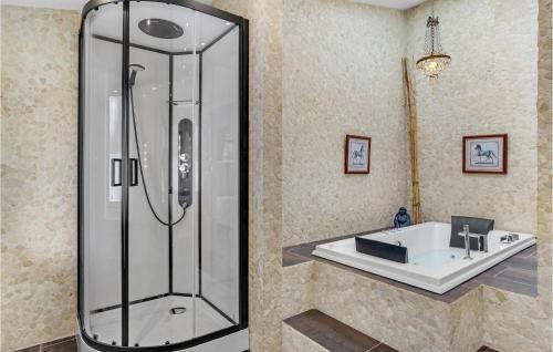 Strøby Ladeplads Casa | Four-Bedroom Holiday Home In Stroby