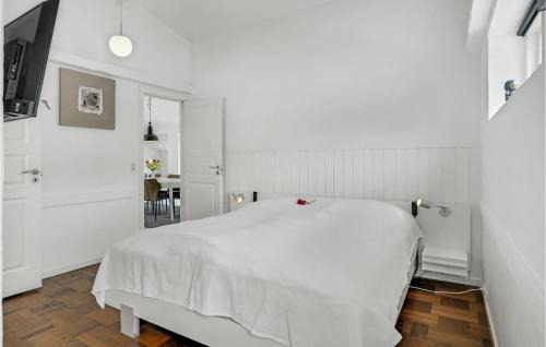 Strøby Ladeplads Casa | Four-Bedroom Holiday Home In Stroby