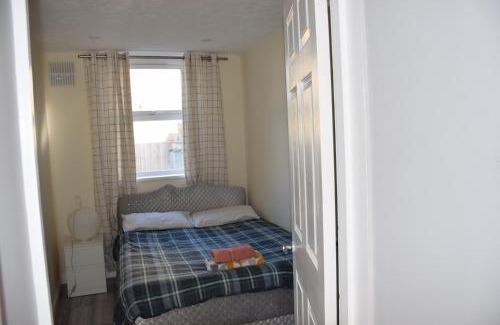 Waltham Forest Casa | Four Bedroom House Chandos Road