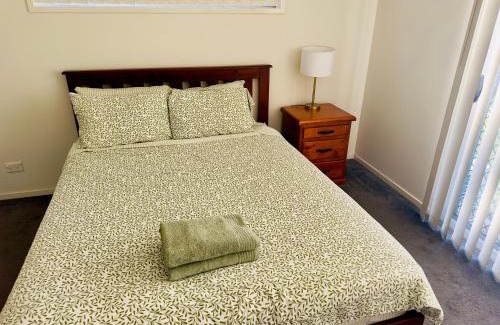 Newtown Casa | Four bedroom large family home close to Ipswich city