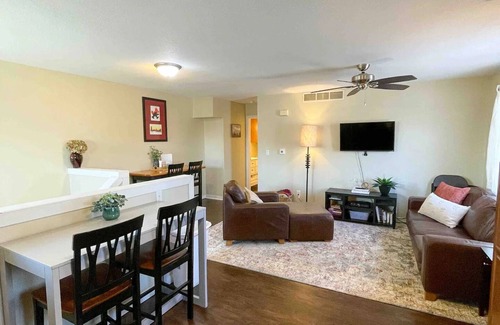 Ames Casa | Four Bedroom townhouse near ISU