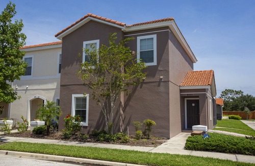 Bellavida Casa | Four Bedroom w/ Screened Pool Close to Disney 4563