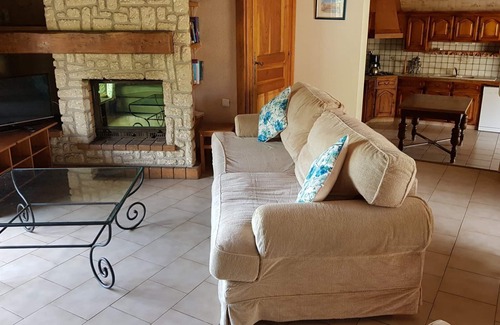 Limbrassac Cabaña | Cuatro cabañas independientes en una antigua casa de campo con piscina - "Bourgogne"