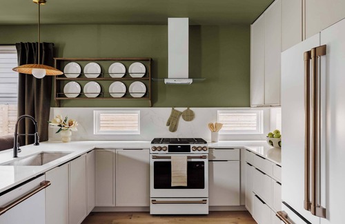 East MLK Casa | Four New Luxury Austin Homes | Saunas and Hot Tubs