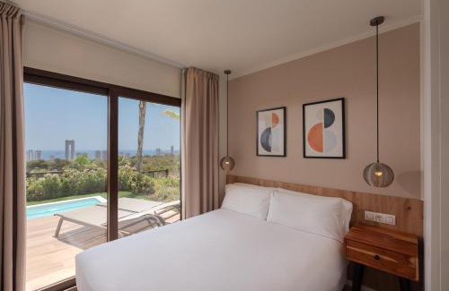 Benidorm Hotel | Four Points by Sheraton Costa Blanca Villas